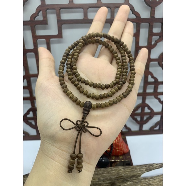 Vòng Trầm Hương Có Kỵ Nước Không?