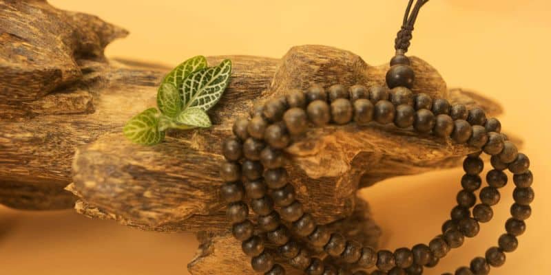 Ý Nghĩa Và Tính Chất Của Vòng Trầm Hương